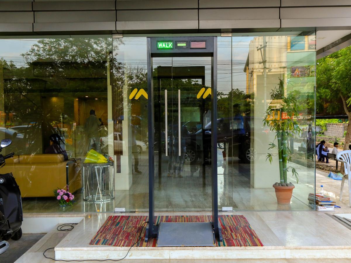Oyo 6472 Hotel Metropolitan Mohammadnagar Εξωτερικό φωτογραφία