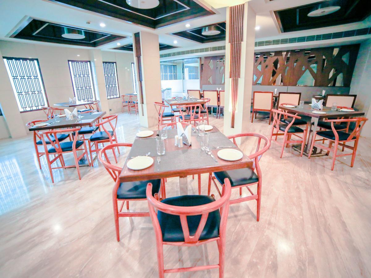 Oyo 6472 Hotel Metropolitan Mohammadnagar Εξωτερικό φωτογραφία